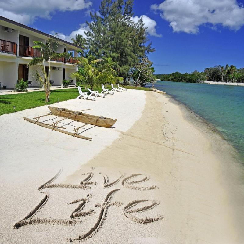 Tropicana Lagoon Resort Port Vila Exterior photo